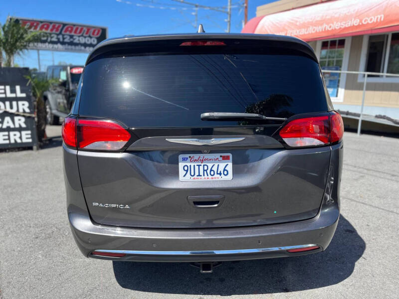 2017 Chrysler Pacifica