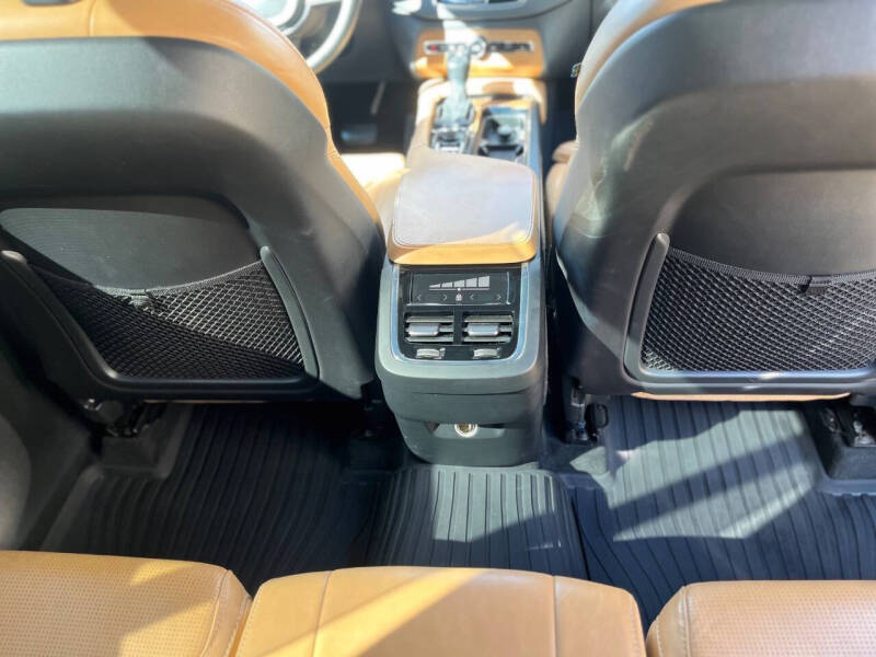 2018 Volvo XC90 T6 Inscription