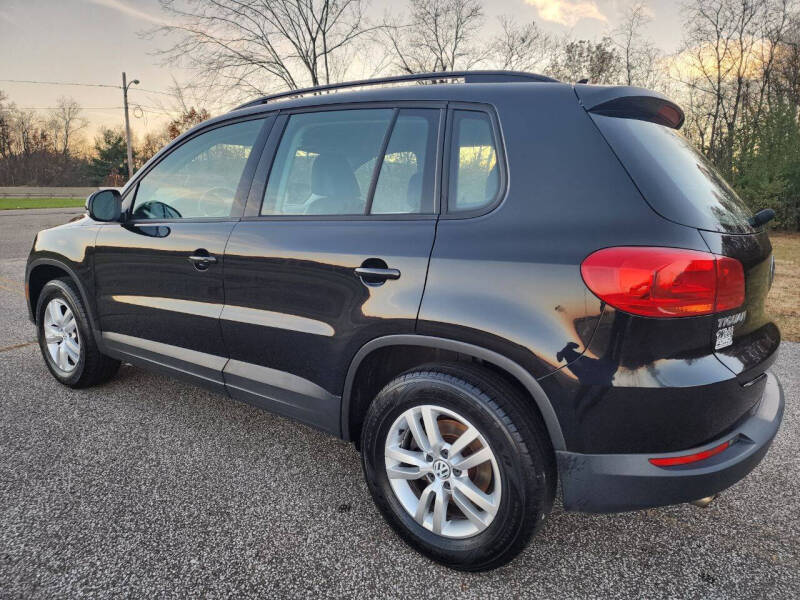 2017 Volkswagen Tiguan Limited Base photo 13