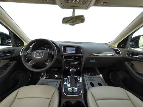 2017 Audi Q5 2.0T quattro Premium Plus