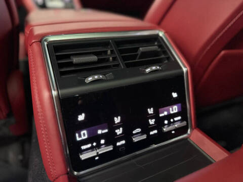 2023 Porsche Panamera