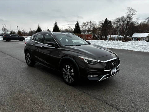 2017 Infiniti QX30 Premium