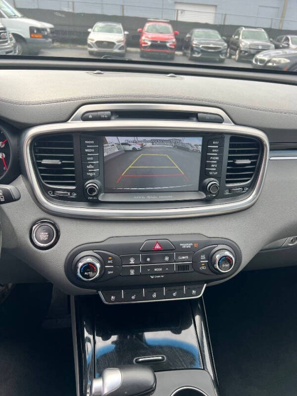 2017 Kia Sorento SX V6