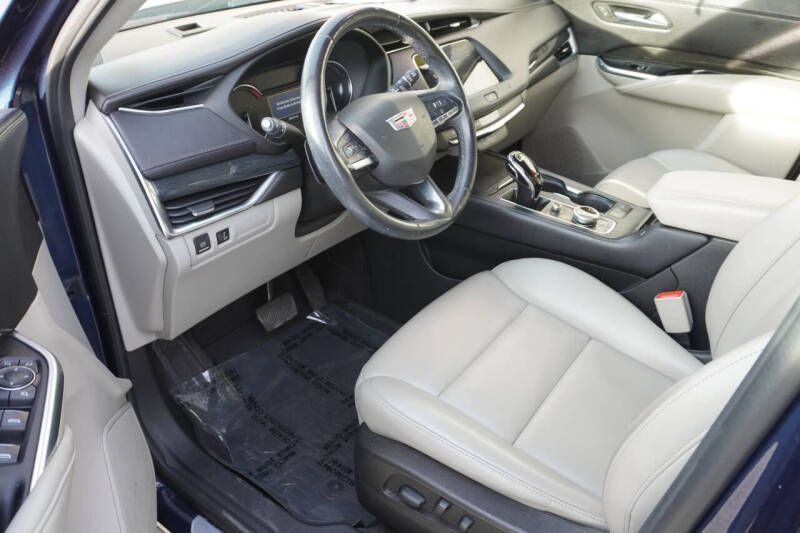 2020 Cadillac XT4 Premium Luxury