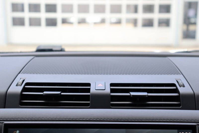 2022 Land Rover Defender 110 X