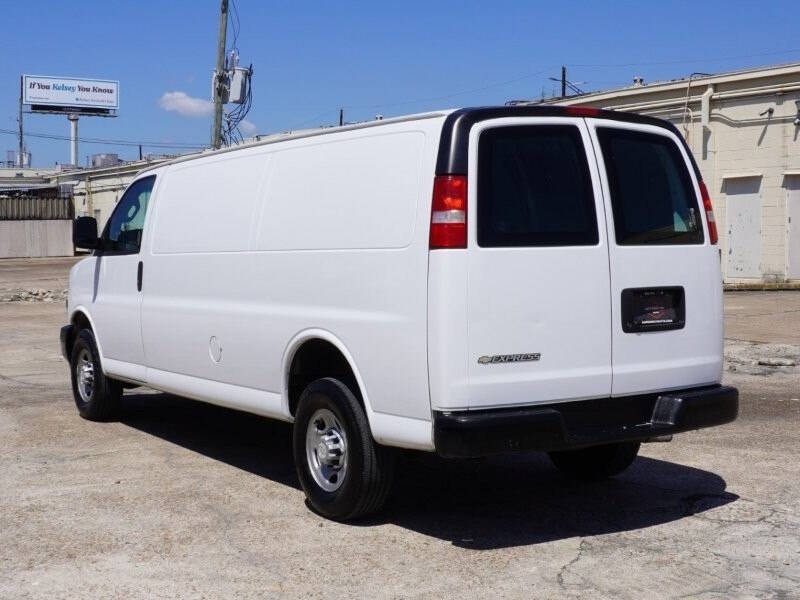 2021 Chevrolet Express 2500