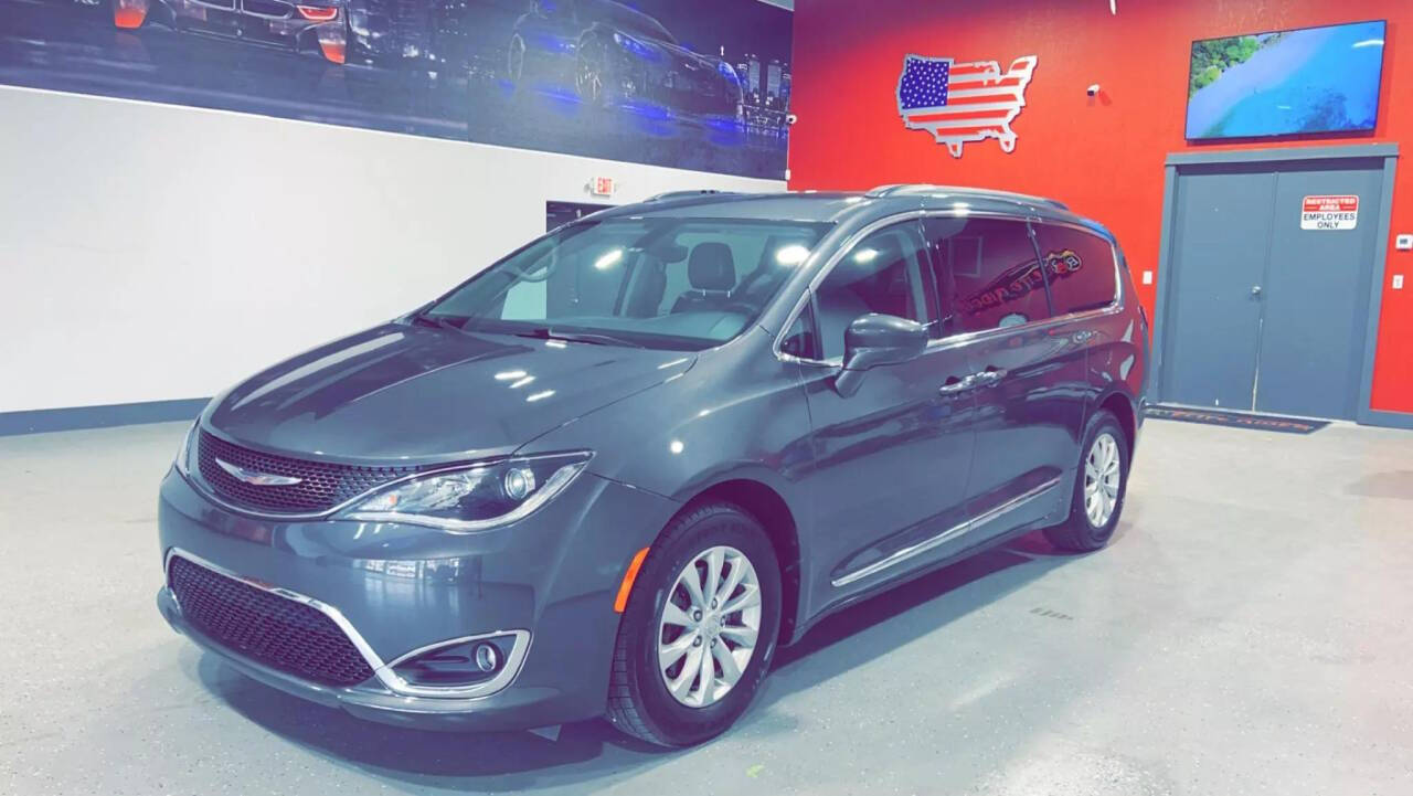 2017 Chrysler Pacifica for sale at Elite Rides in Detroit, MI