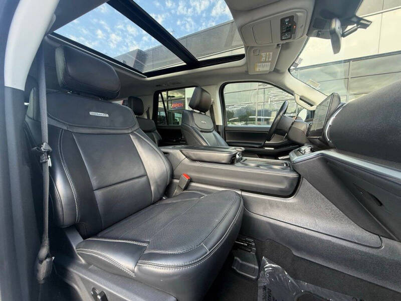 2025 Ford Expedition MAX Platinum