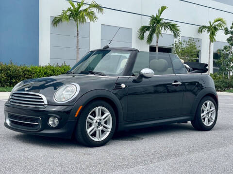 2011 MINI Cooper for sale at VE Auto Gallery LLC in Lake Park FL