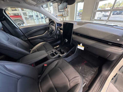 2025 Ford Mustang Mach-E Premium