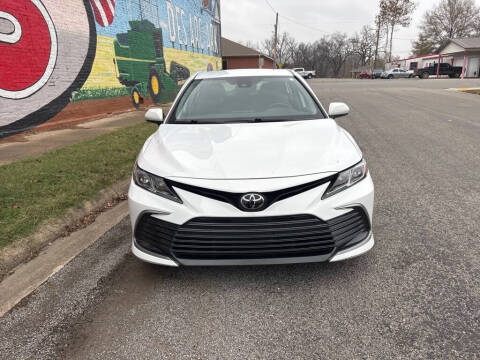2022 Toyota Camry LE