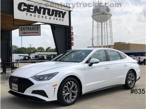 2022 Hyundai Sonata for sale at CENTURY TRUCKS & VANS in Grand Prairie TX
