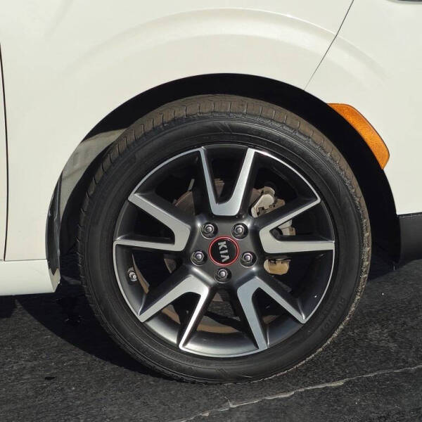 2021 Kia Soul GT-Line