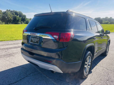2017 GMC Acadia SLE-2