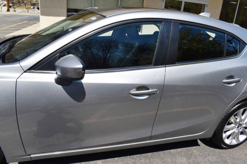 2014 Mazda MAZDA3 s Grand Touring