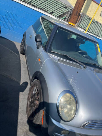 2004 MINI Cooper for sale at LA PLAYITA AUTO SALES INC in South Gate CA