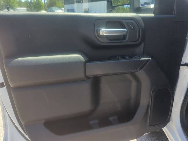 2024 GMC Sierra 3500HD CC Pro