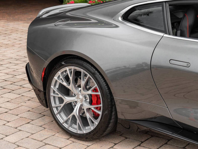 2025 Aston Martin Vanquish