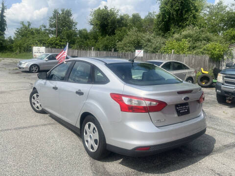 2014 Ford Focus S