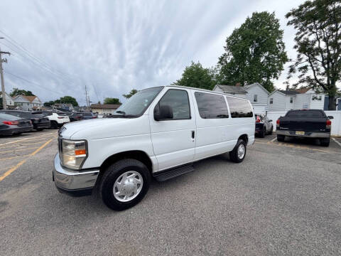 2012 Ford E-Series E-350 SD XLT