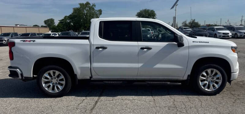 2023 Chevrolet Silverado 1500 Custom