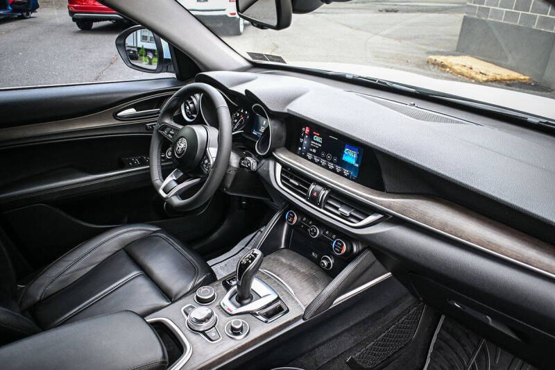 2021 Alfa Romeo Stelvio Ti