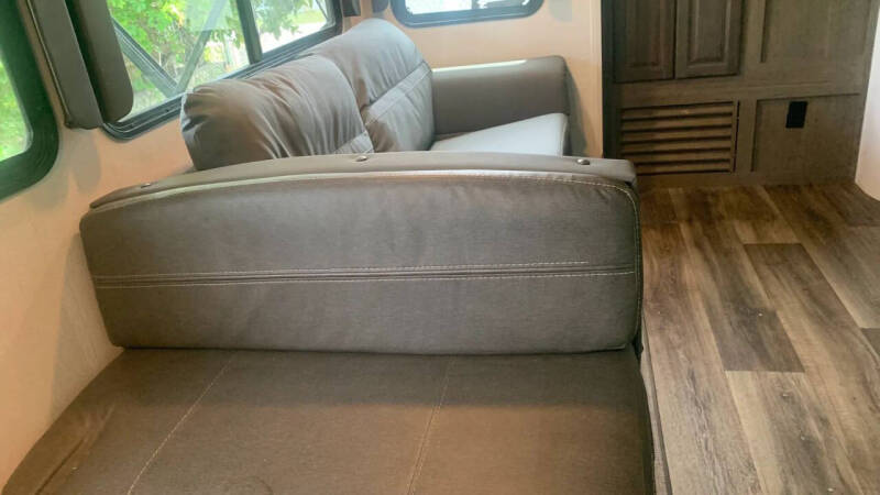 2023 Keystone RV Cougar Half-Ton FW