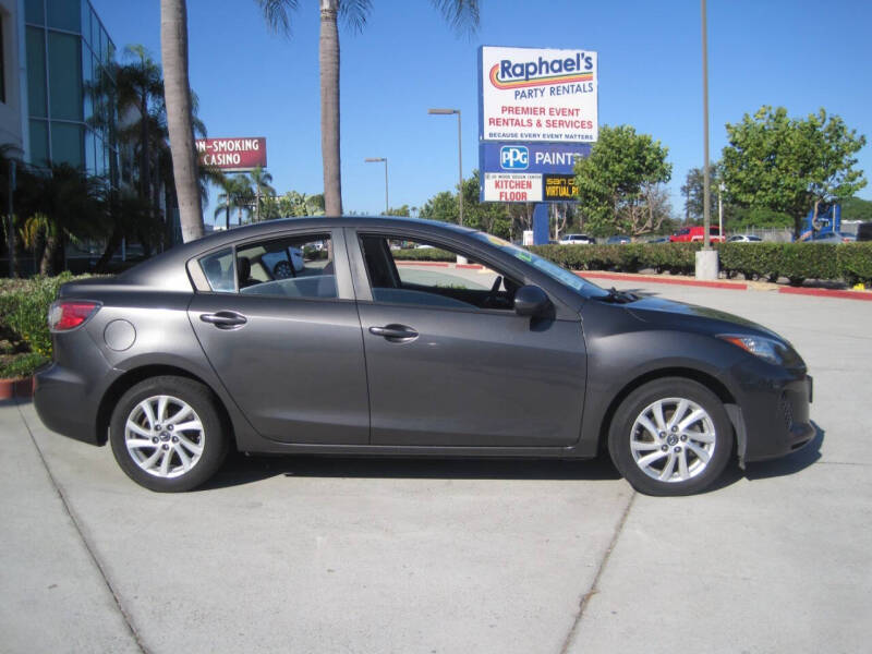 2013 Mazda MAZDA3 i Touring