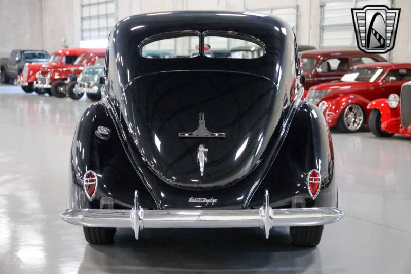 1939 Lincoln Zephyr