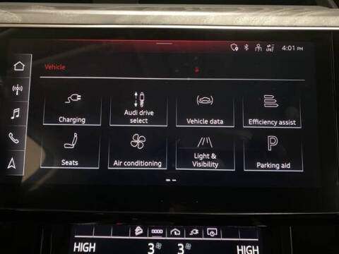 2024 Audi Q8 e-tron quattro Premium Plus