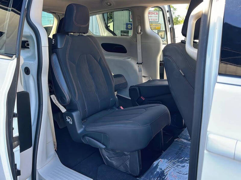 2018 Chrysler Pacifica Touring Plus