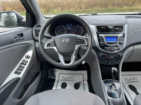 2012 Hyundai Accent GLS