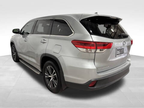 2017 Toyota Highlander LE