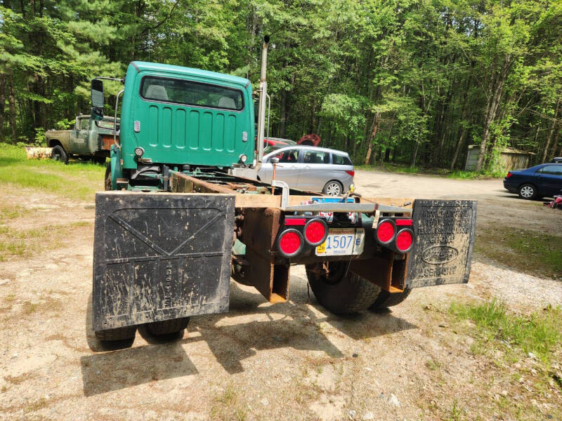 2006 Freightliner M2 106