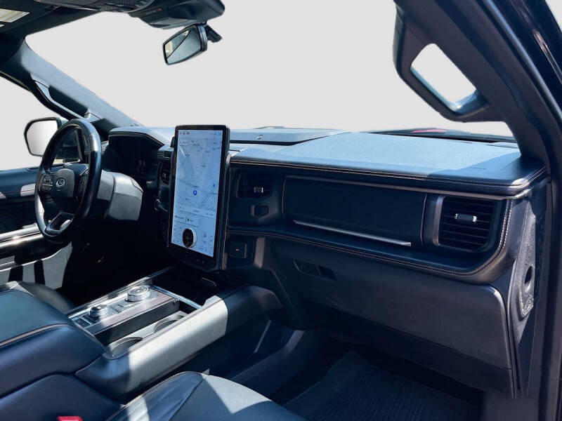 2022 Ford Expedition MAX Platinum