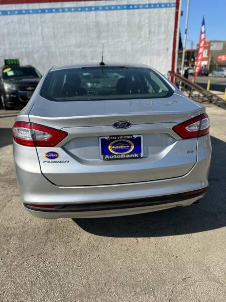 2016 Ford Fusion SE