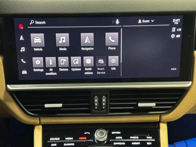 2022 Porsche Cayenne