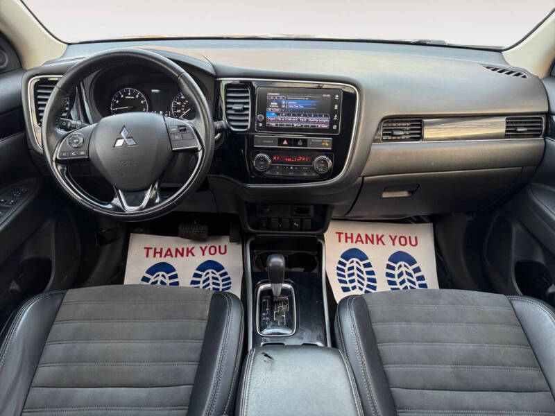 2019 Mitsubishi Outlander SE