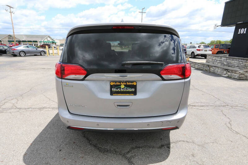 2017 Chrysler Pacifica Touring Plus