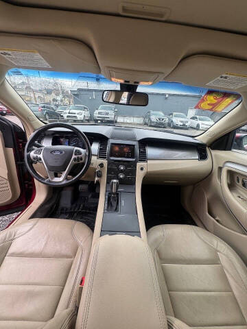 2013 Ford Taurus SEL