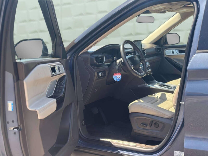 2021 Ford Explorer Platinum