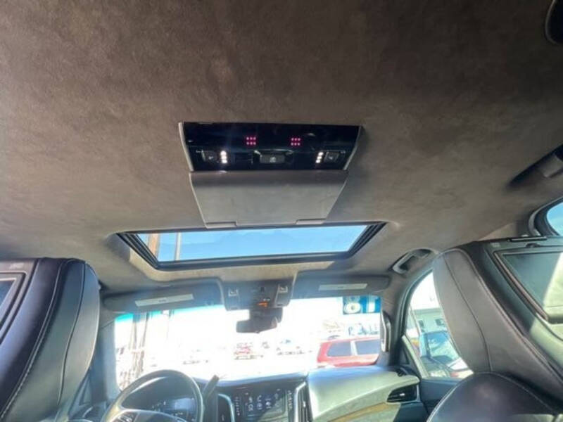 2018 Cadillac Escalade Platinum