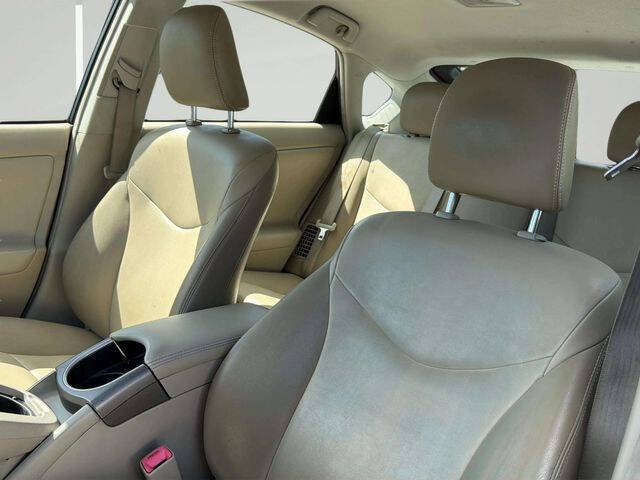 2013 Toyota Prius Four