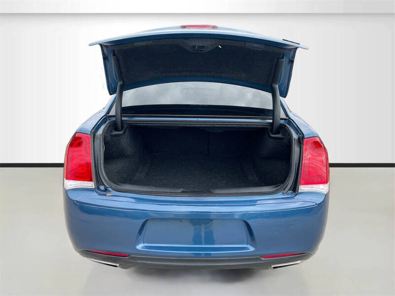 2021 Chrysler 300 Touring