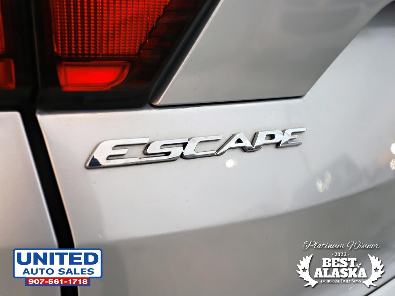 2019 Ford Escape Titanium AWD 4dr SUV 21