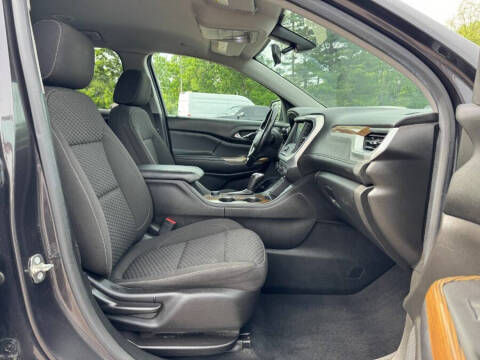 2017 GMC Acadia SLE-2