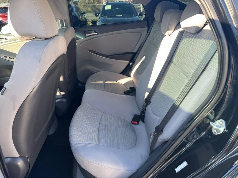 2017 Hyundai Accent Value Edition