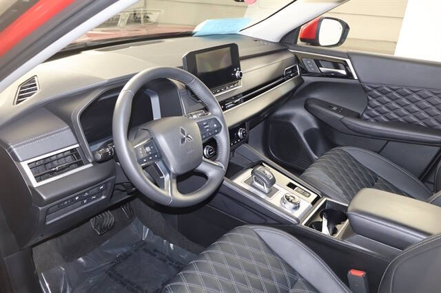 2024 Mitsubishi Outlander PHEV SEL