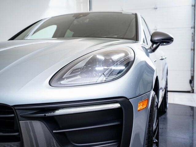 2026 Porsche Macan T