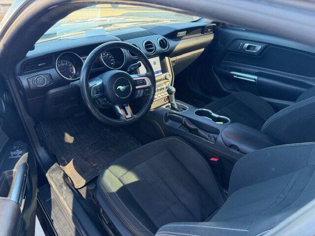 2022 Ford Mustang EcoBoost